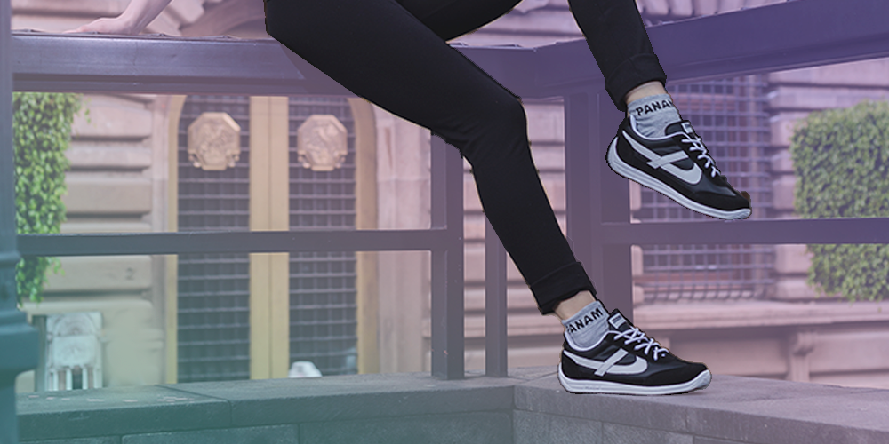 Tenis con calcetas 2025